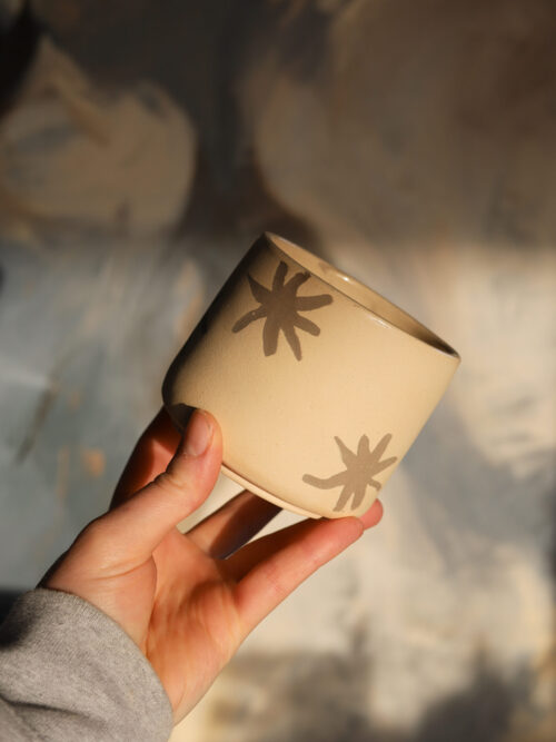 beige stars cup