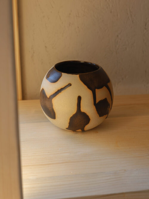 brown vaca sphere mug