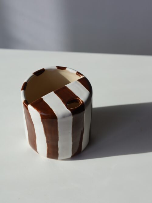 brown white striped to go mug