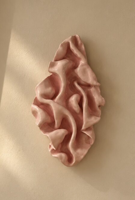 wall object - glossy pink